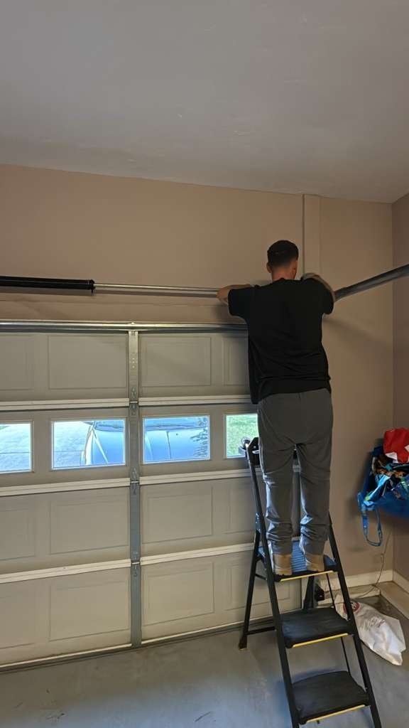 Garage door repair work, gallery photo 6